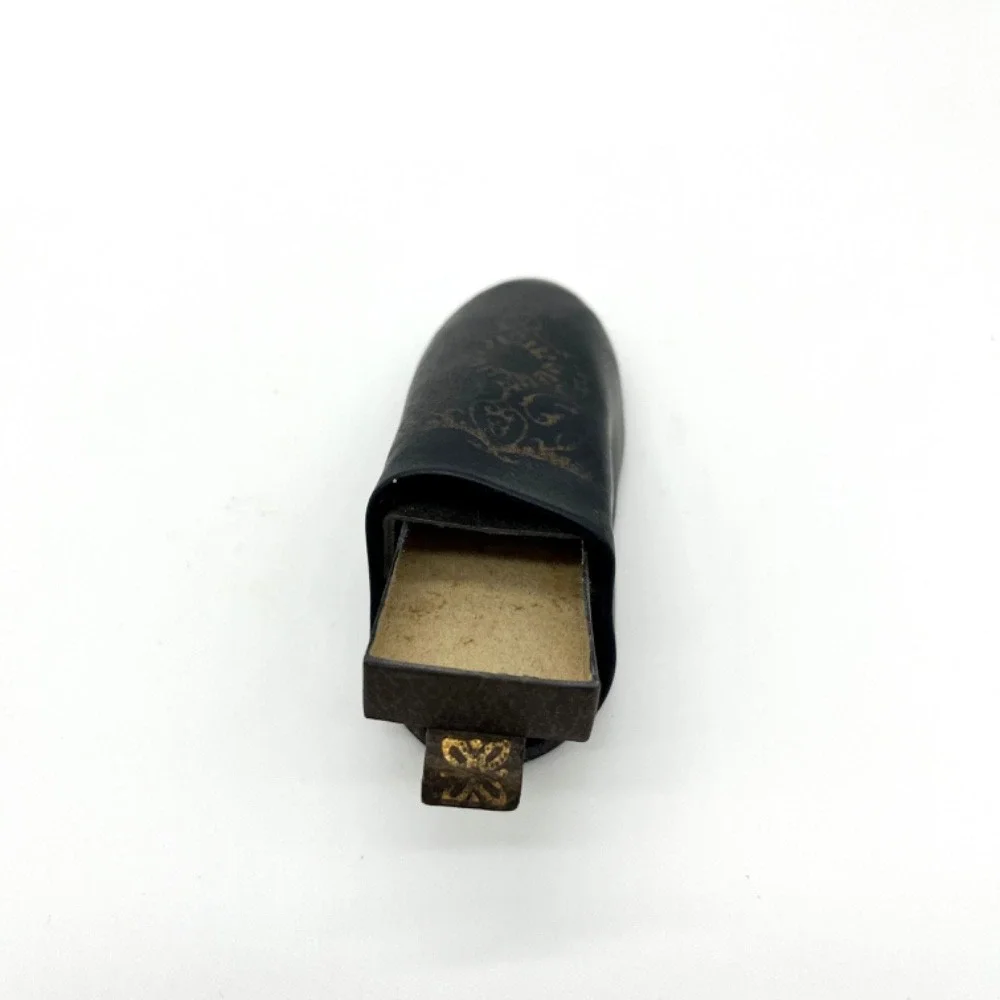 Roses Des Sables‎ Vintage Leather Model Shoe Match Holder Novelty Gift Decor
